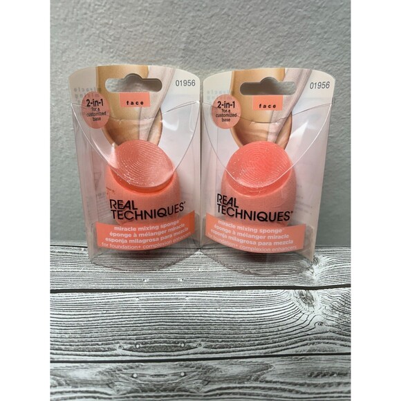 Real Techniques By Sam & Nic Miracle Mixing Sponge - Pack of 2 (NEW) - Picture 1 of 2